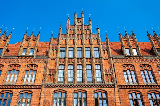 Hannover city walking tour in 2 hours with a local guide