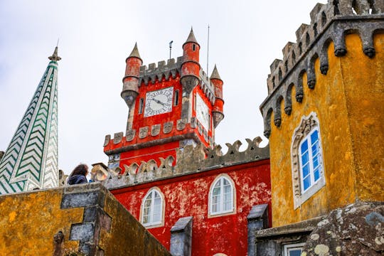 Tour compartido de día completo a Fátima, Nazaré y Sintra desde Lisboa