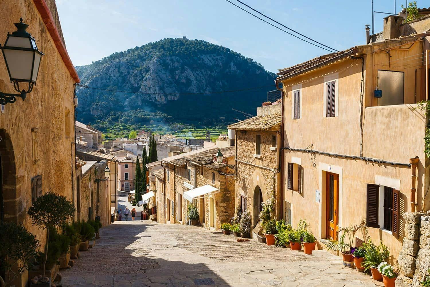 Majorcan mountains, sea and countryside trike tour