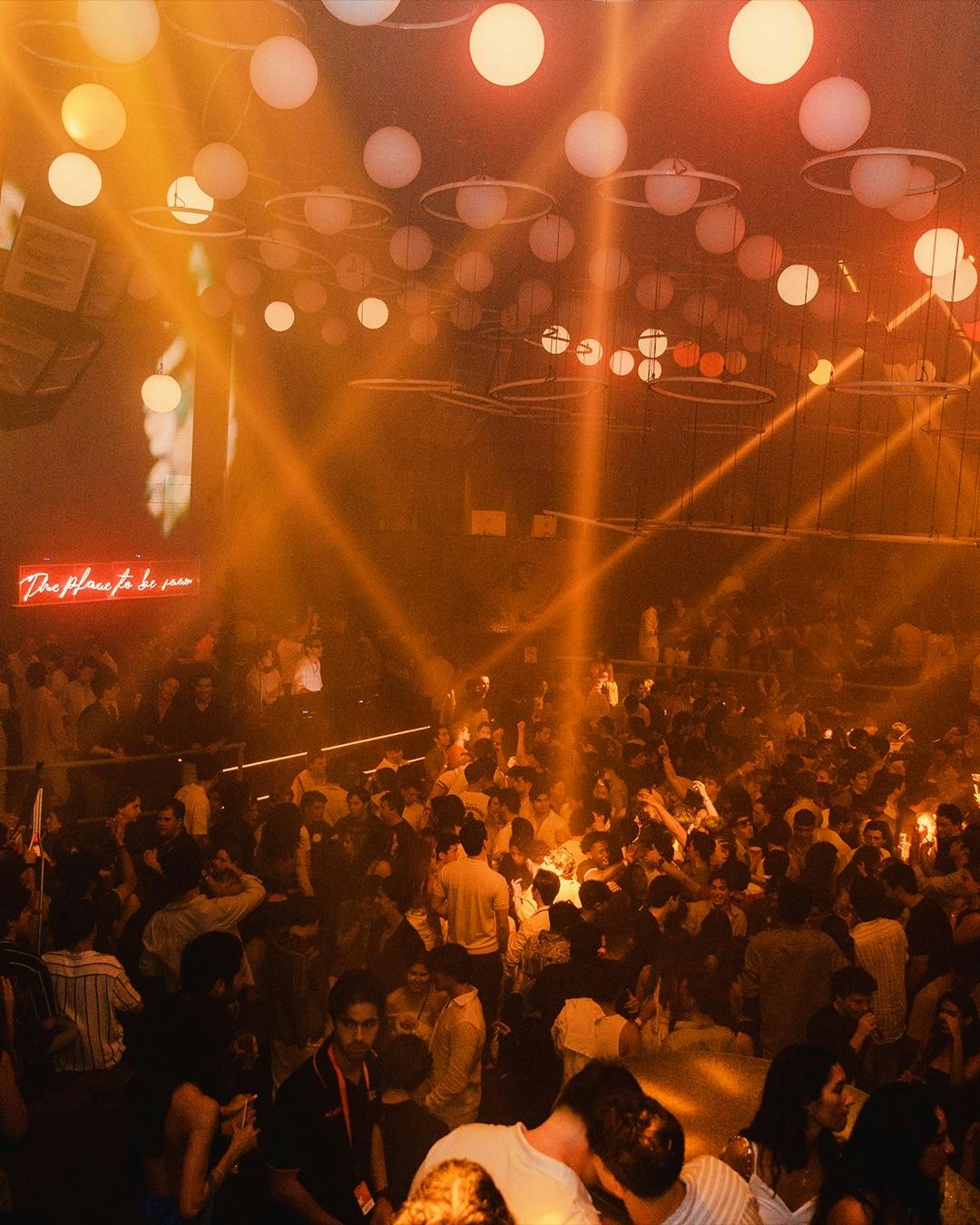 Cancun clubs basic access by Mandala Group