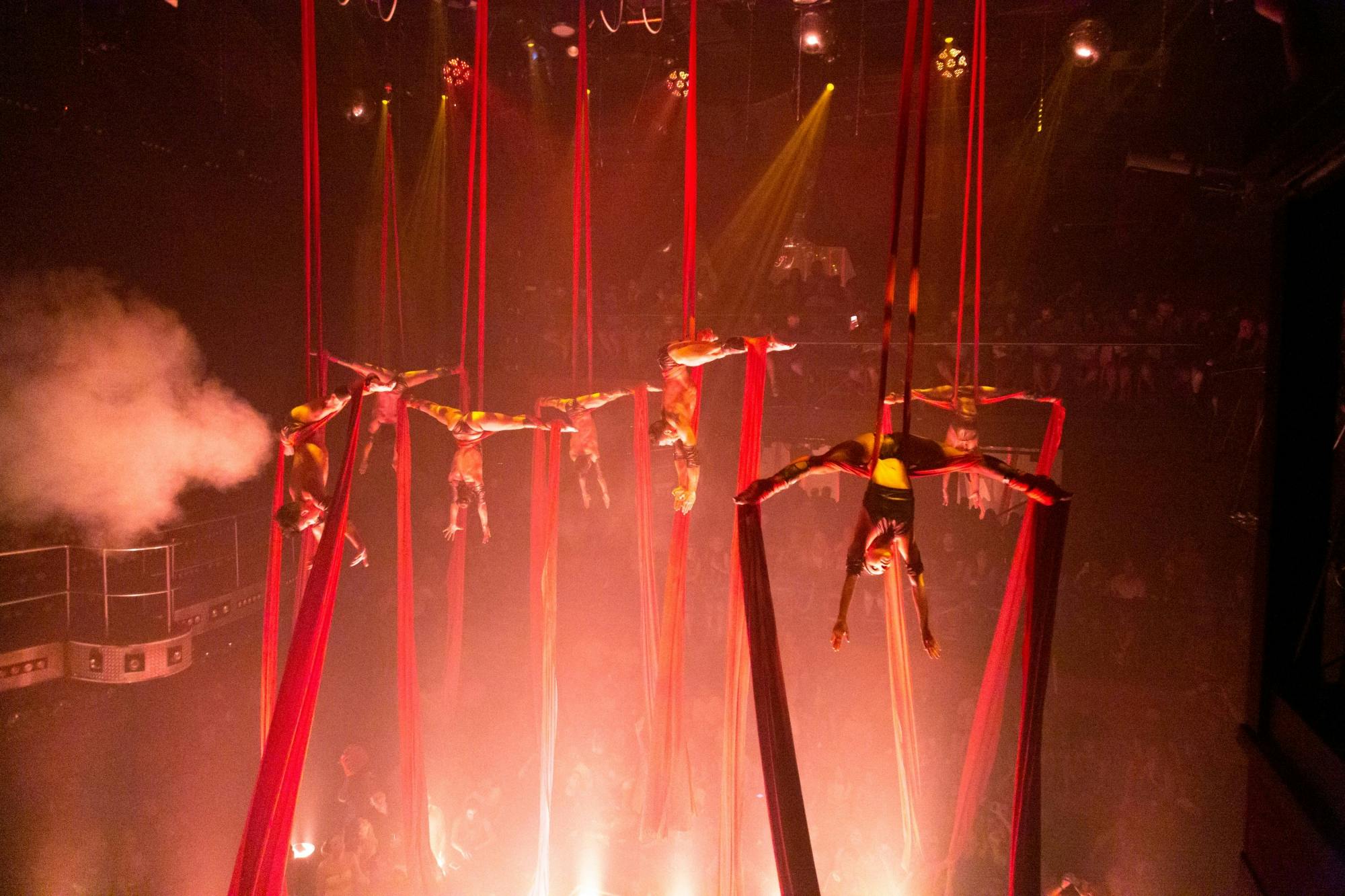 Family-friendly Coco Bongo sunset show in Playa del Carmen