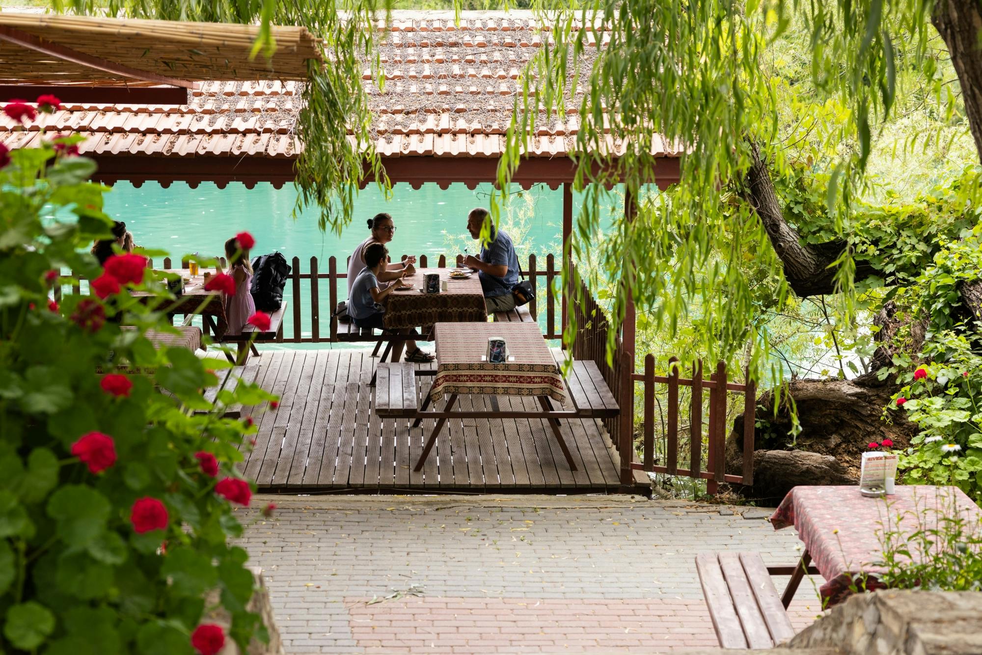 Green Canyon boat cruise with lunch and shopping