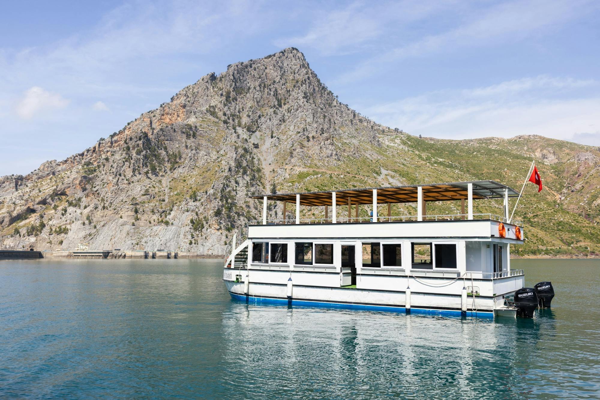 Green Canyon boat cruise with lunch and shopping