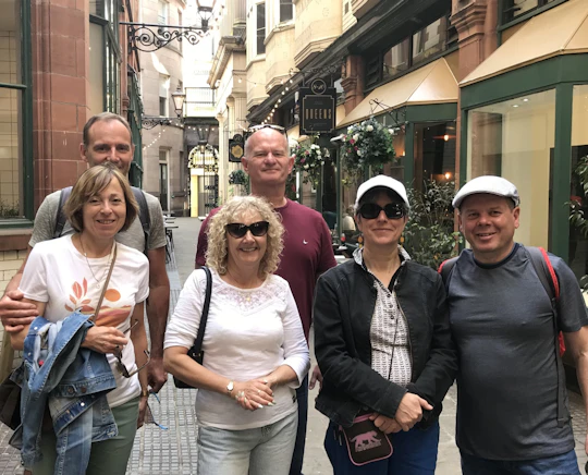 Private guided walking tour of Liverpool city centre