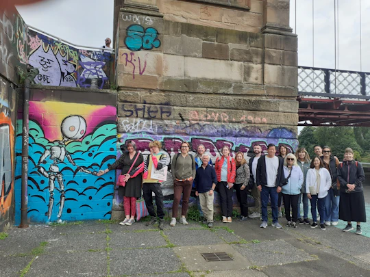 Glasgow street art tour