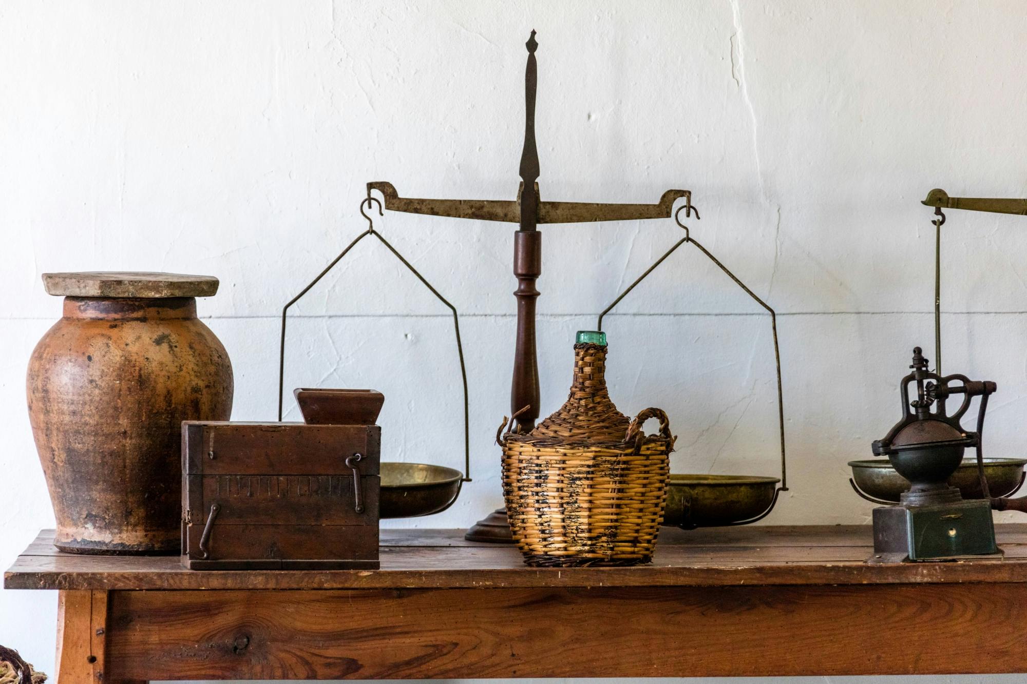 Majorcan El Calderers Estate and Hams Caves tour