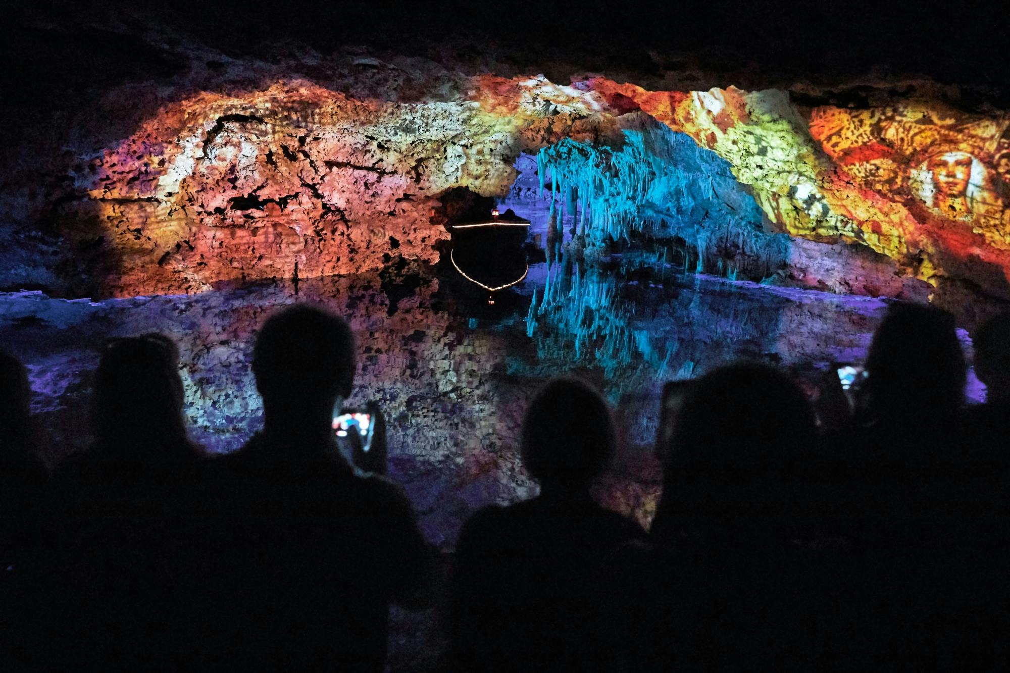 Majorcan El Calderers Estate and Hams Caves tour