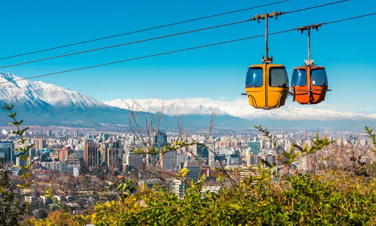 Guided tour of Santiago with Bellavista, San Cristóbal and cable car