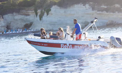 Motorboat rentals from Chersonissos Bay