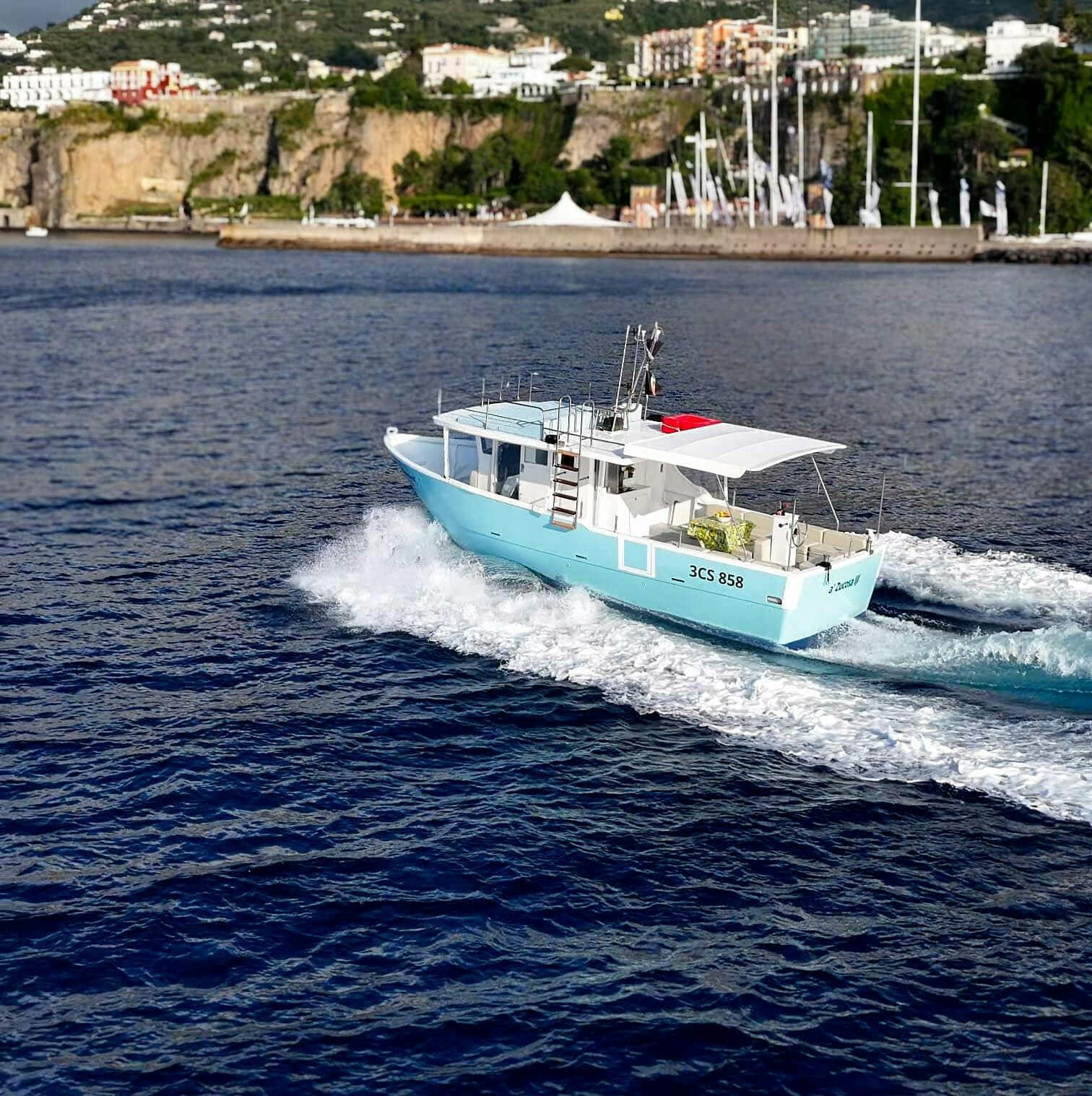 Full-day Positano and Amalfi boat tour with lunch