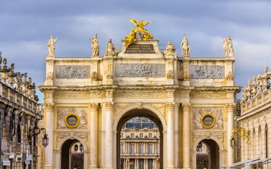Visite à pied des points forts de la ville de Nancy avec un guide local