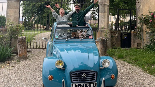 Graves and Sauternes private wine tour in a Citroën 2CV