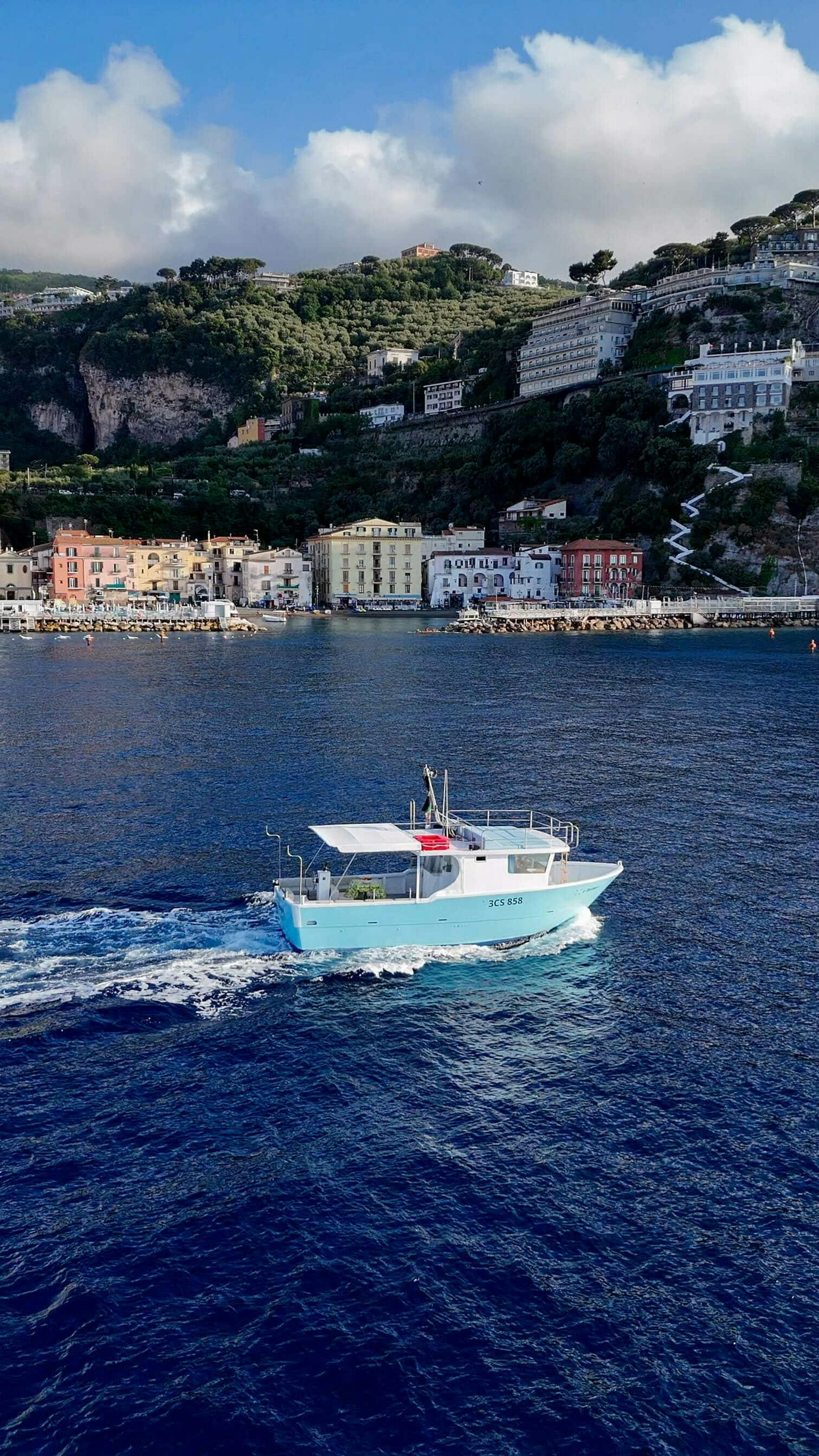 Full-day Positano and Amalfi boat tour with lunch