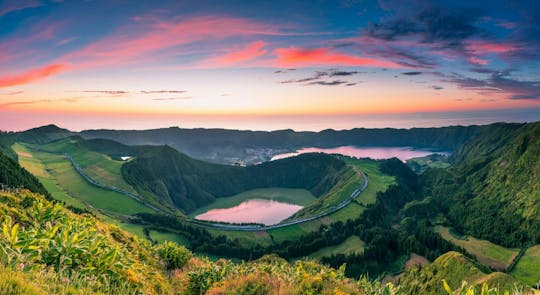 Private tour to Sete Cidades and Fire Lake in Azores