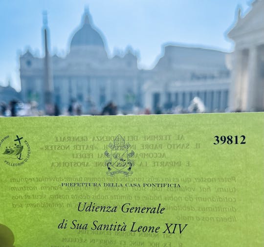 Papal Audience and Guided Tour in Spanish