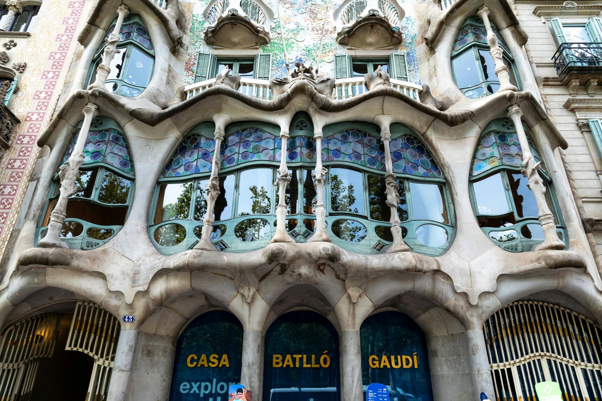 Full-day Barcelona highlights tour from Costa Brava