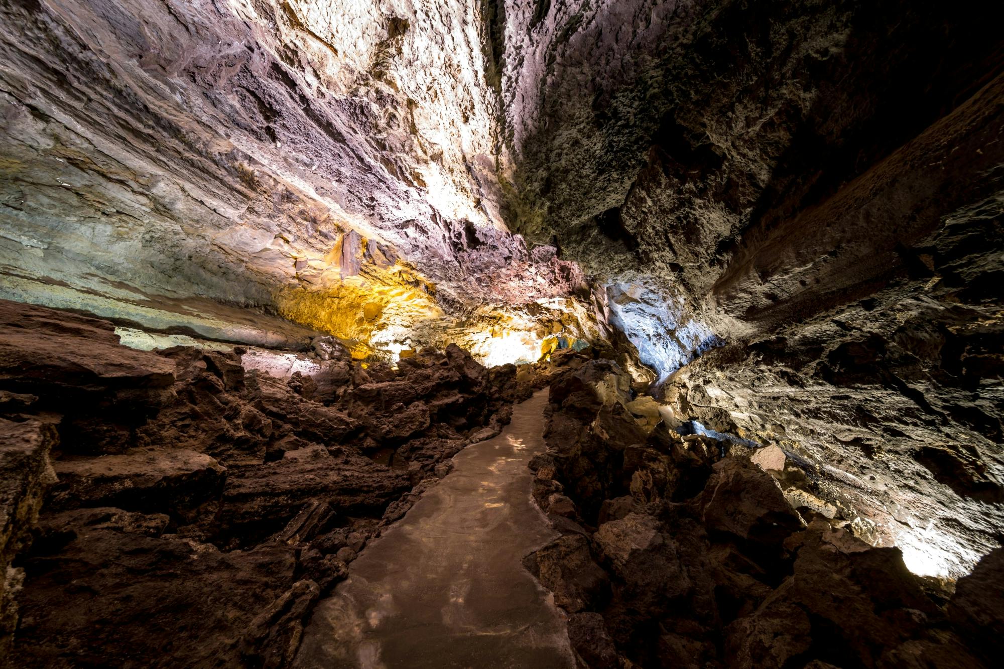 Full-day Northern Lanzarote art and sightseeing tour