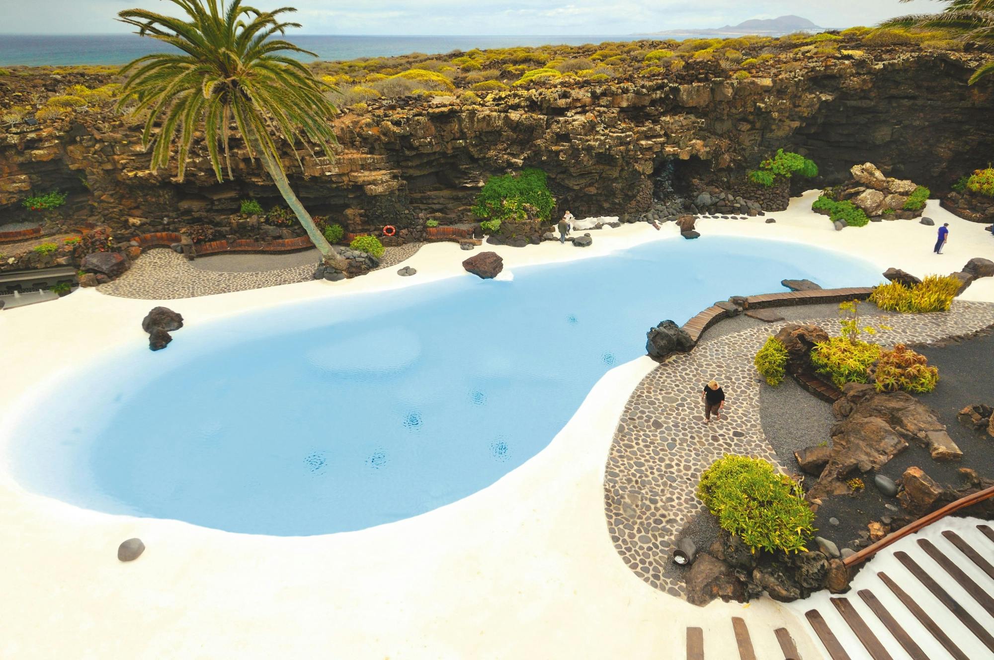 Full-day Northern Lanzarote art and sightseeing tour