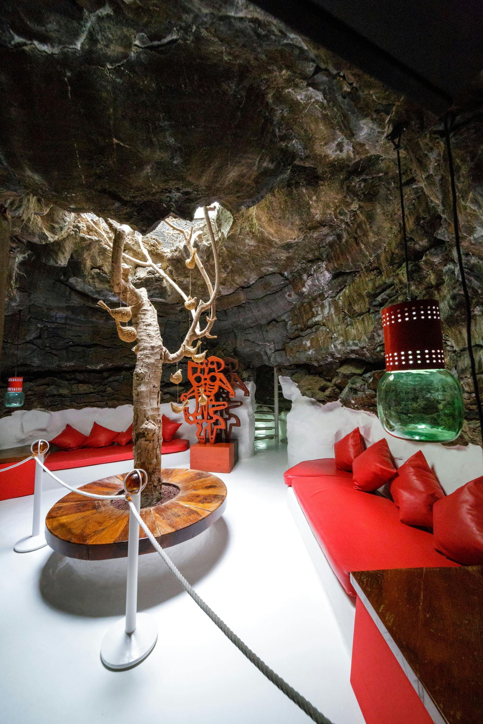 Full-day Northern Lanzarote art and sightseeing tour