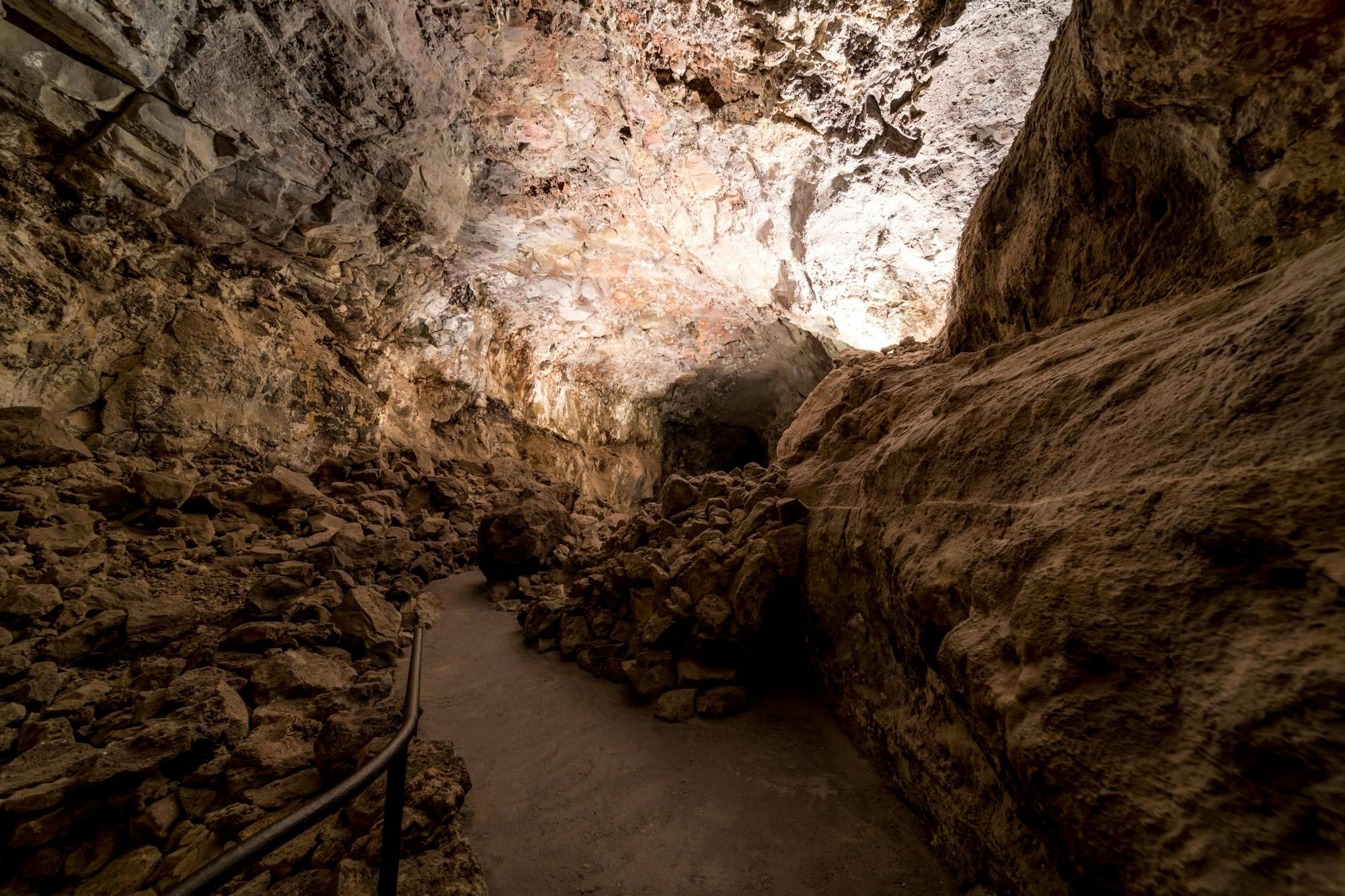 Full-day Northern Lanzarote art and sightseeing tour