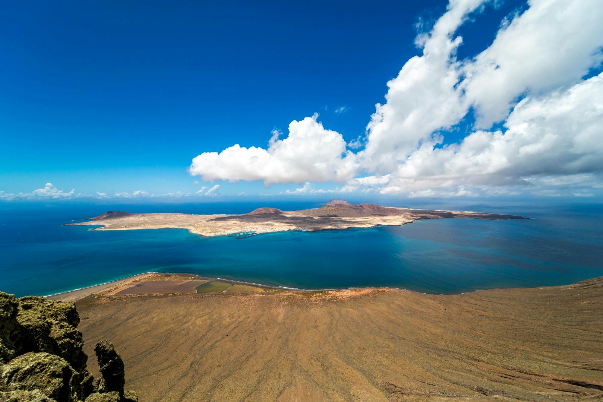 Full-day Northern Lanzarote art and sightseeing tour