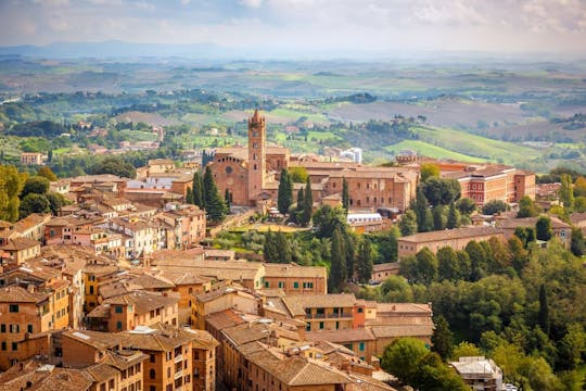 A walking riddle hunt through Siena