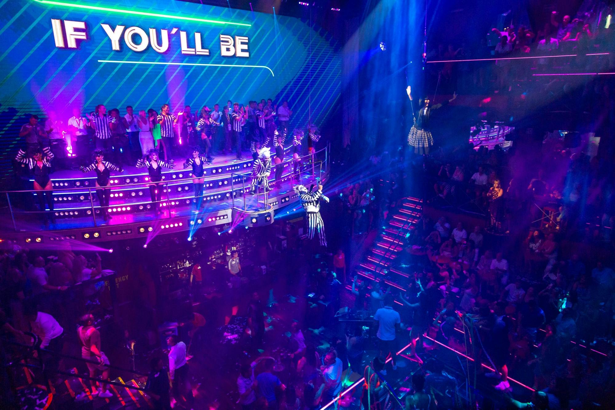 Family-friendly Coco Bongo Sunset Show in Cancun