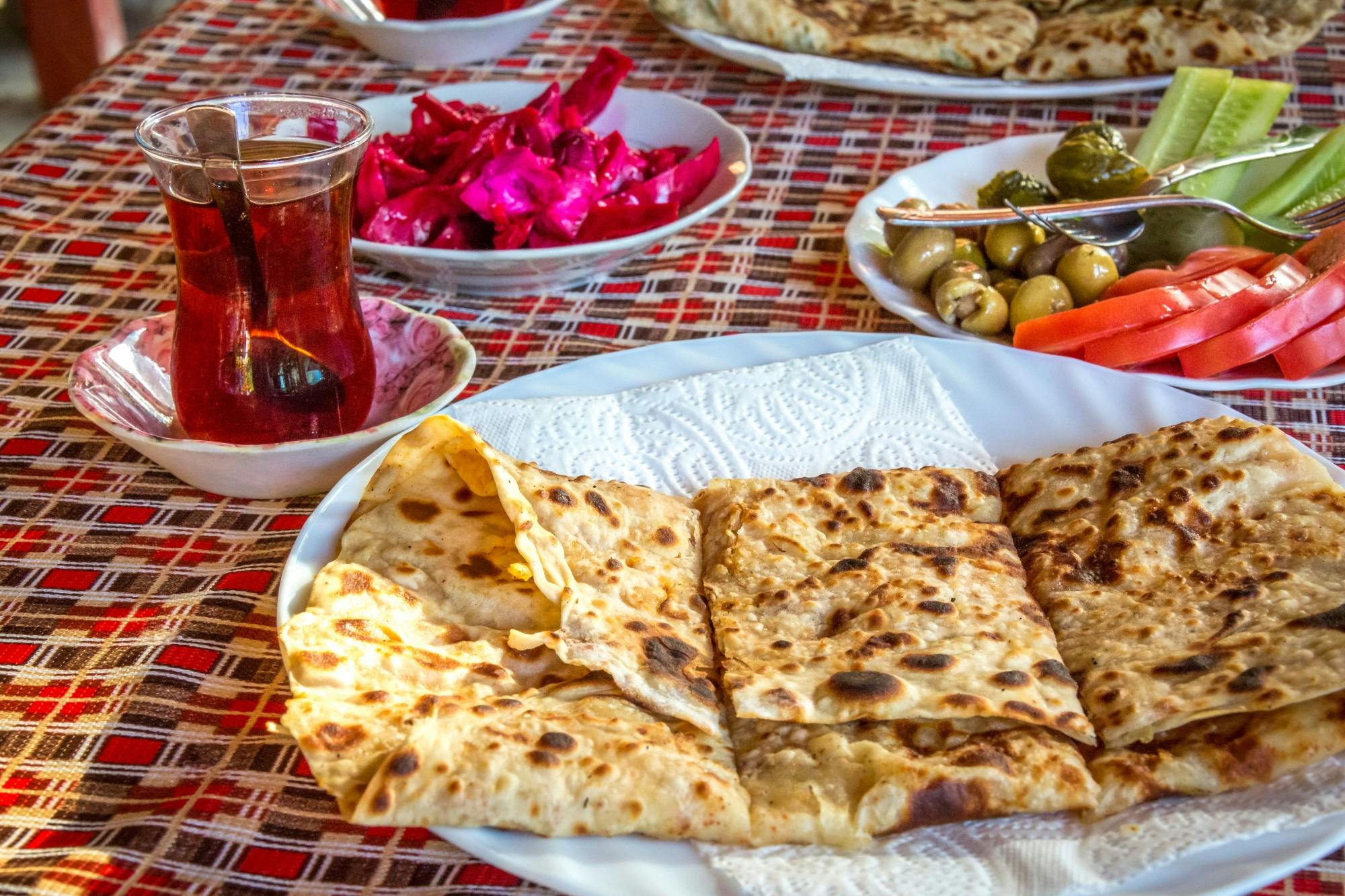 Alanya Castle and cave summer tour with cable car, lunch and boat trip