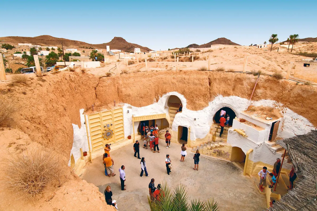 Southern Tunisia tour with Star Wars cave village and lunch