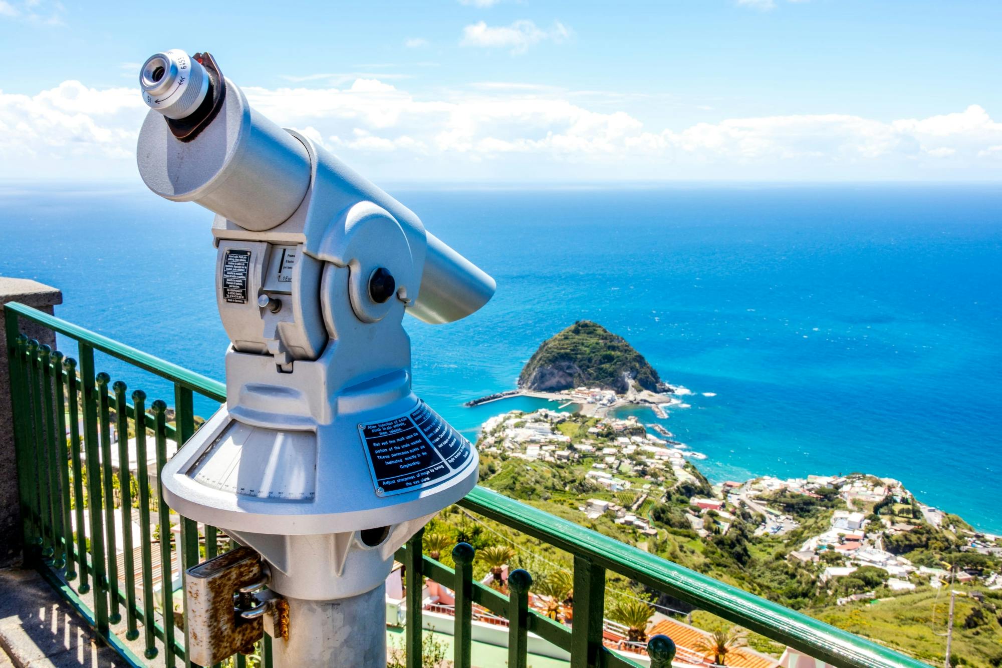 Ischia Island Small Group Tour with Lunch in a Winery