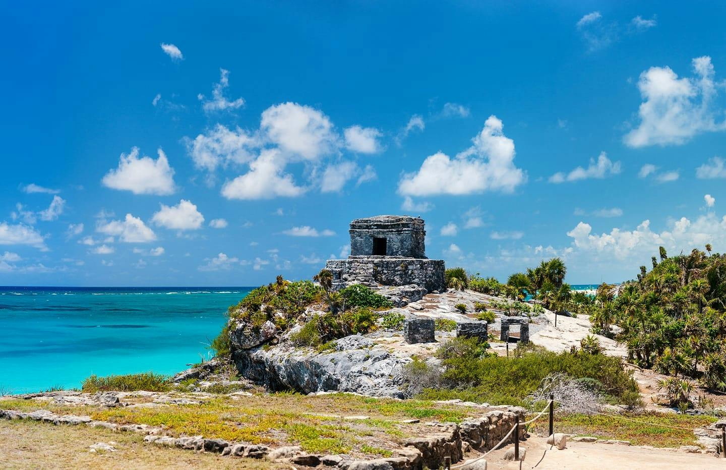 Tulum and Akumal full-day tour with Mayan ruins and snorkelling