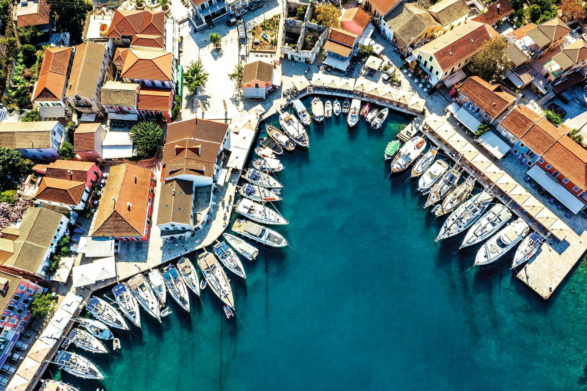 Premier Kefalonia Tour with Lake Melissani, Boat Trip and Taverna Lunch