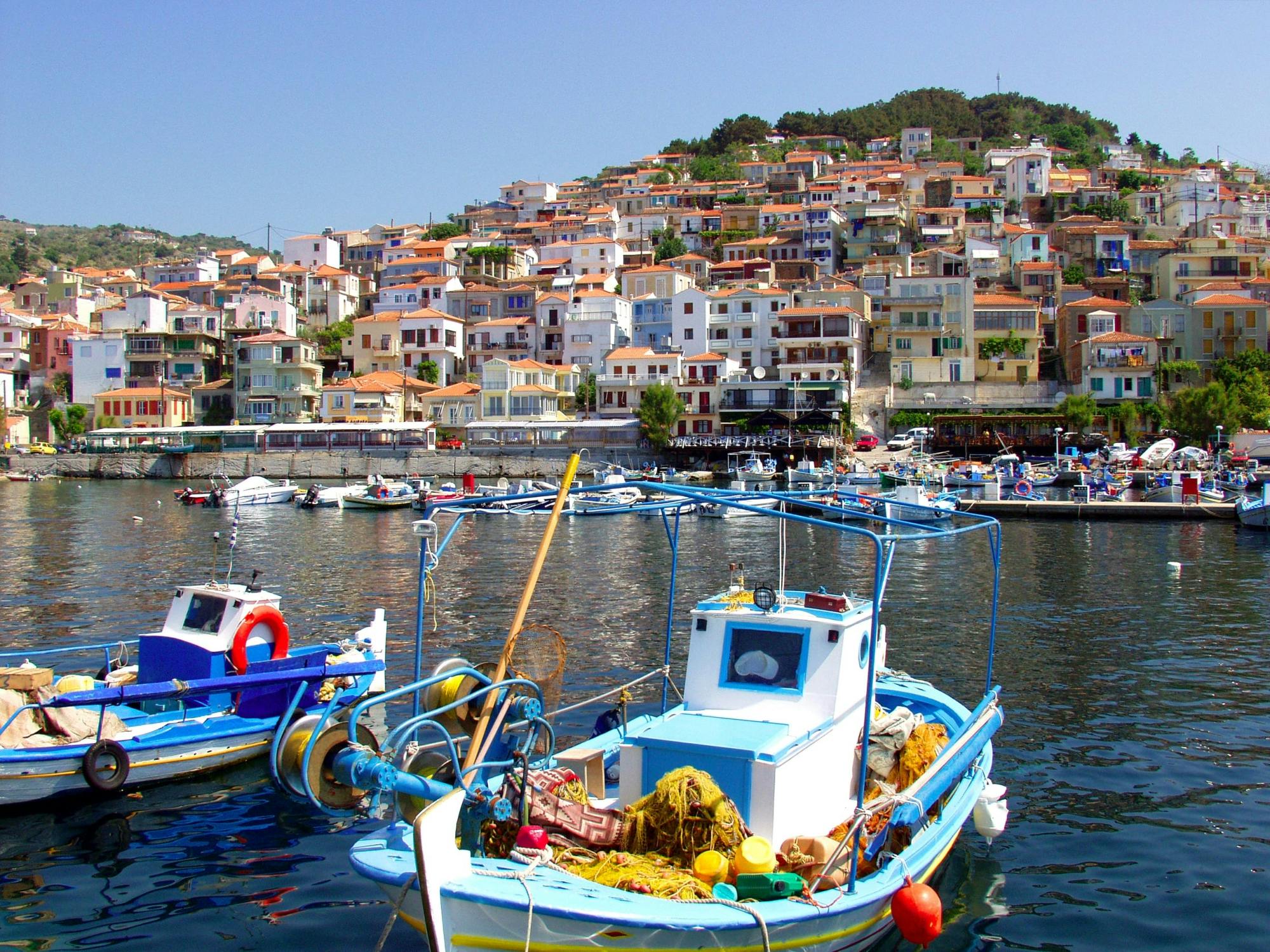 Southern Lesbos tour with Plomari visit and Ouzo tasting
