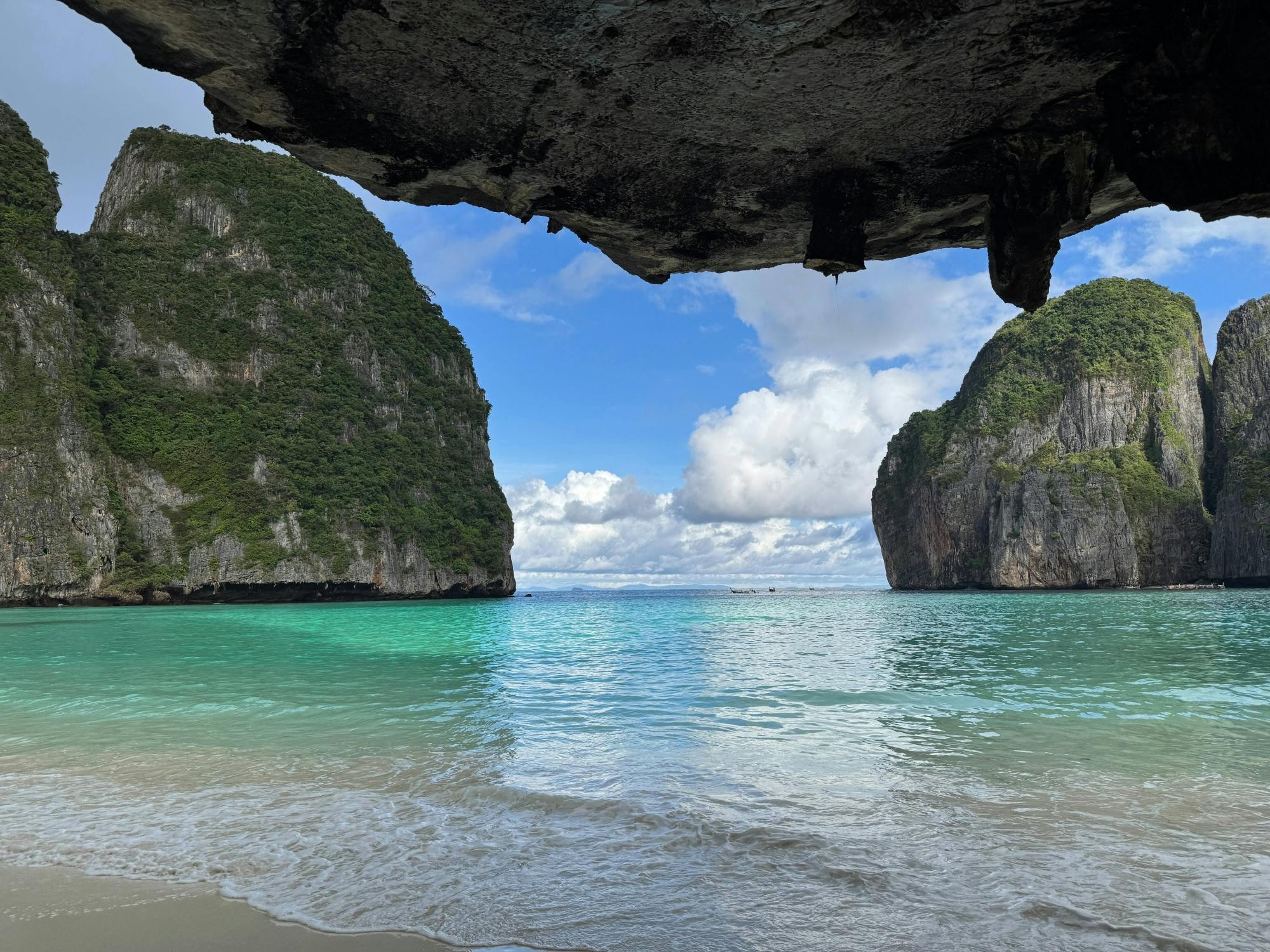 Early Bird Phi Phi Islands by Speedboat