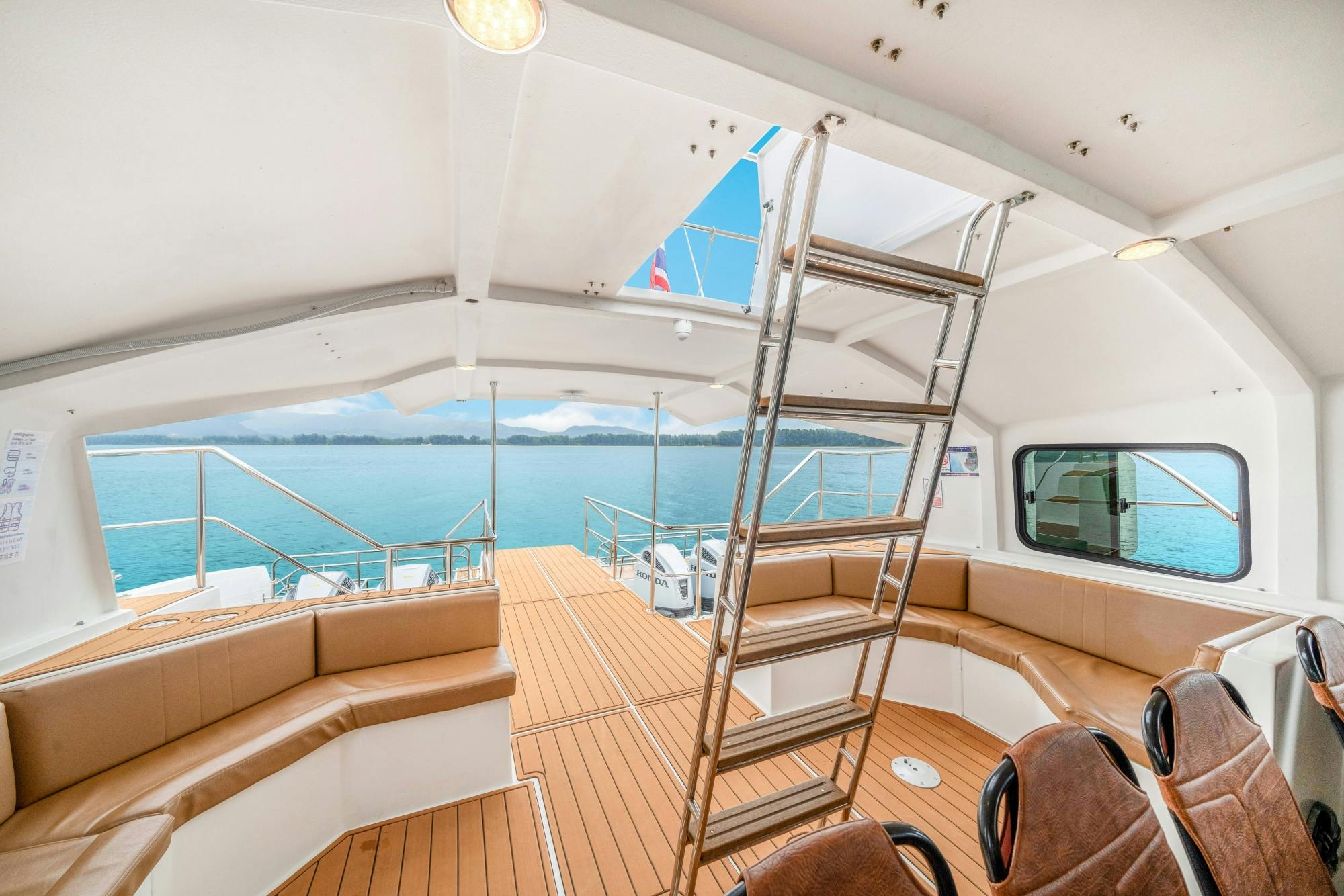 Full-day Phi Phi and Bamboo Islands tour by speed catamaran from Khao Lak