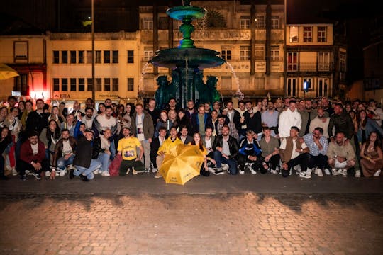 Porto Pub Crawl com 7 bebidas, jogos e entrada VIP no clube