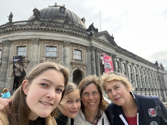Gioco di esplorazione della vita nella Germania nazista e tour a Berlino