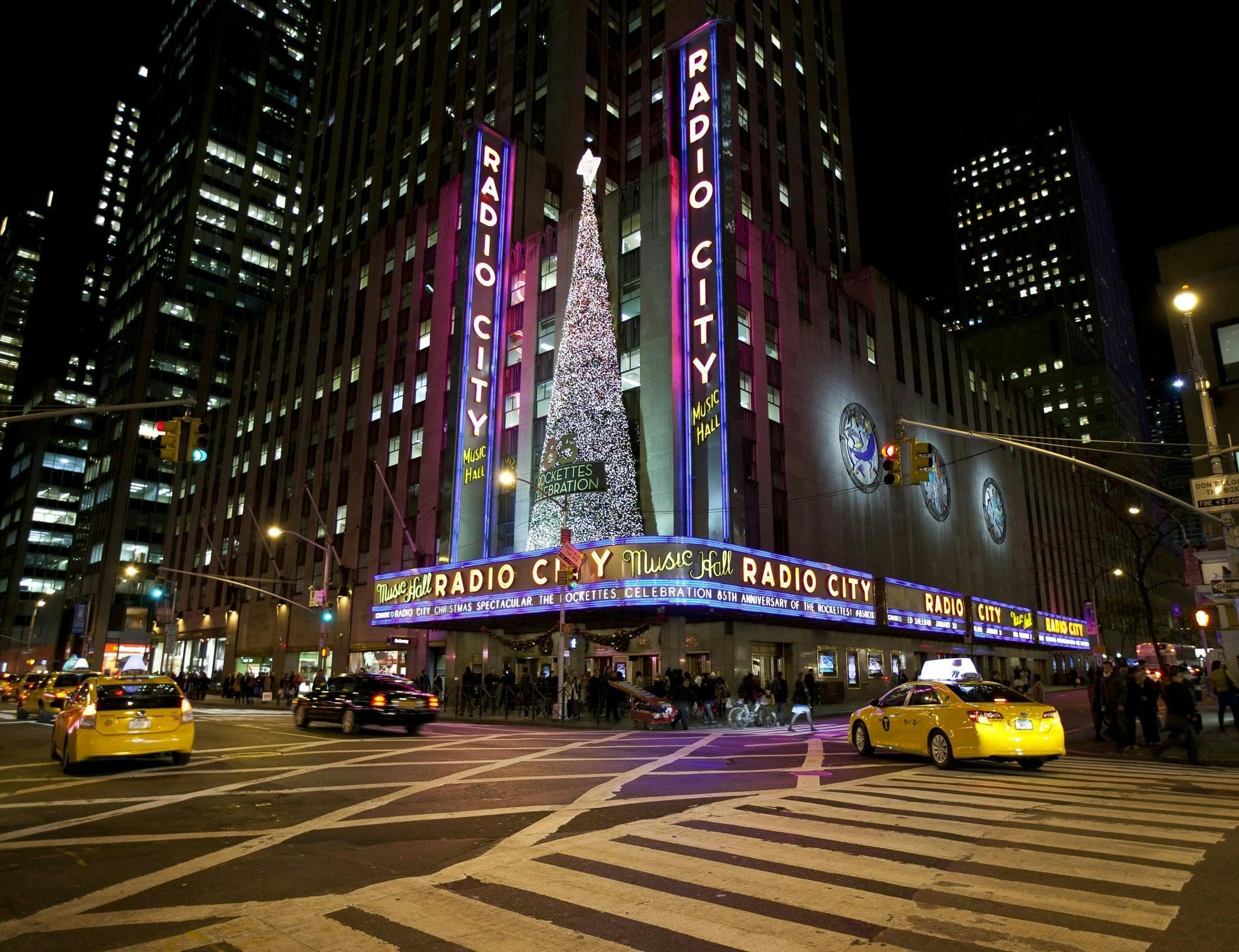 Tour Midtown New York with Mob Hits & Hangouts Exploration Game