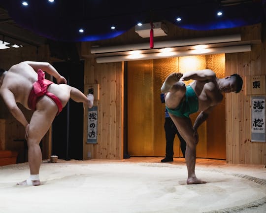 Asakusa sumo show and wrestler’s lunch experience