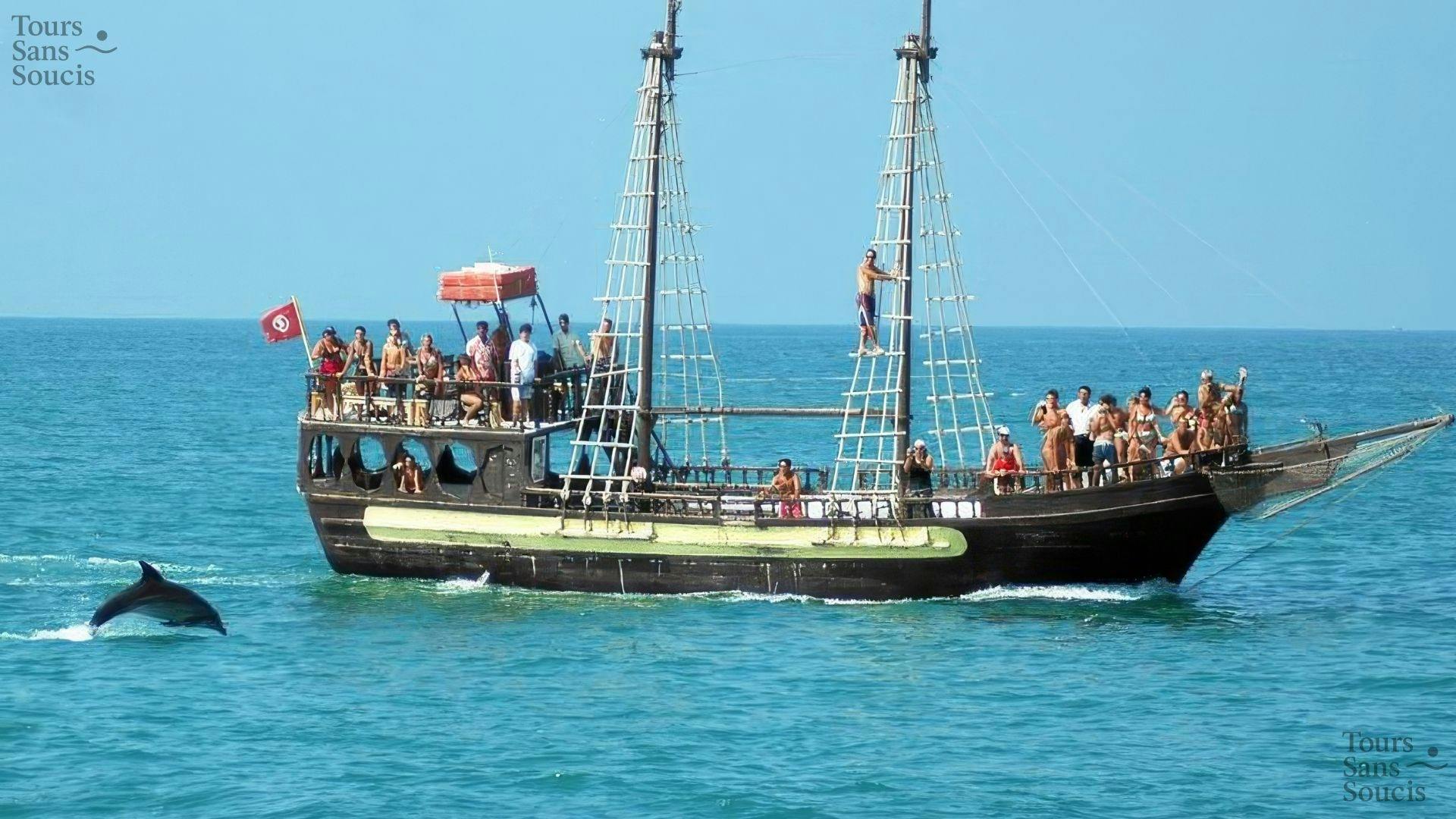 Excursión en barco pirata a la Isla Flamingo desde Djerba con almuerzo tunecino