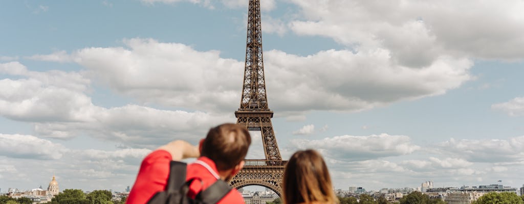 Paris in a Day with Louvre, Eiffel Tower, City Walk & Cruise