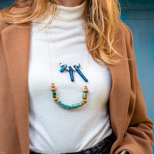 Ceramic jewellery crafting experience at Lombardo House