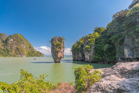 James Bond Island and Ko Naka Yai with Ko Hong canoeing by speed catamaran from Khao Lak