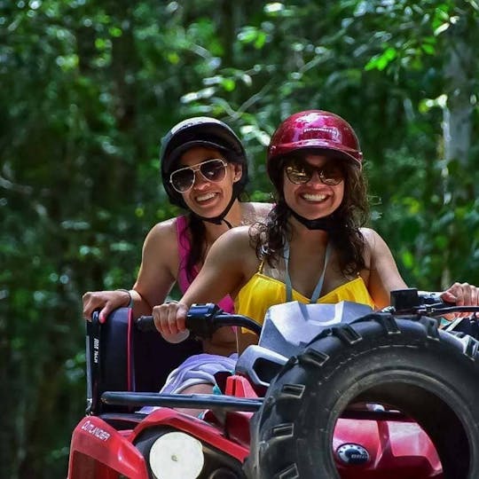 Parque Prehistórico Cenotes Zapote con aventura en ATV en México