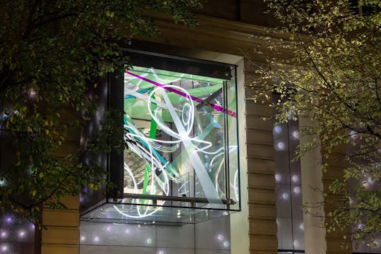 Visite autoguidée dans une boutique d'art en cristal historique avec un cadeau en cristal
