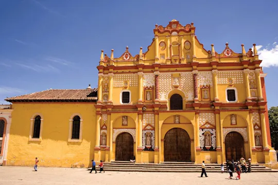 Guided tour of San Juan Chamula and Zinacantán village
