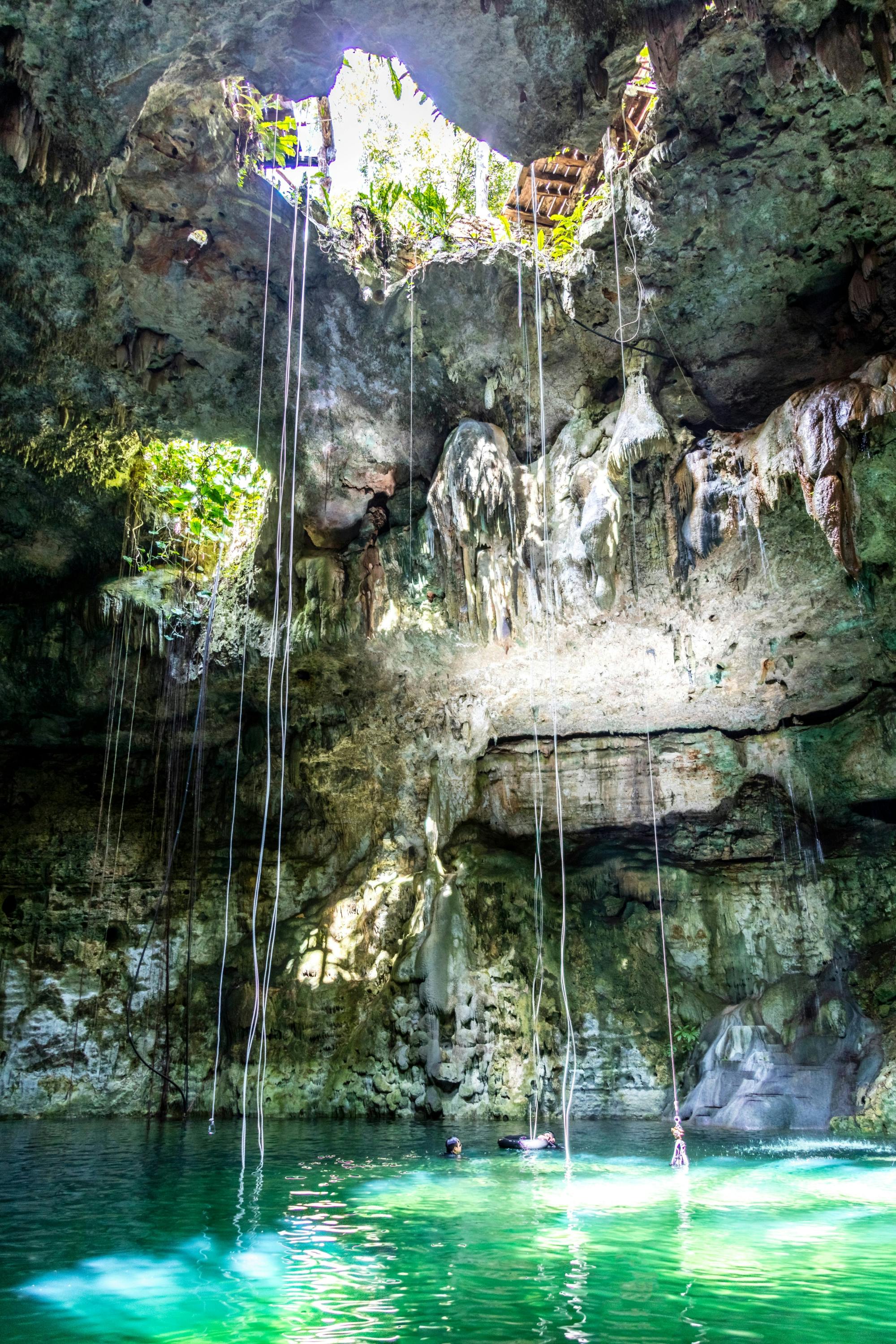 Tour of Chichen Itza’s Maya ruins and Cenote Tsukán with Lunch