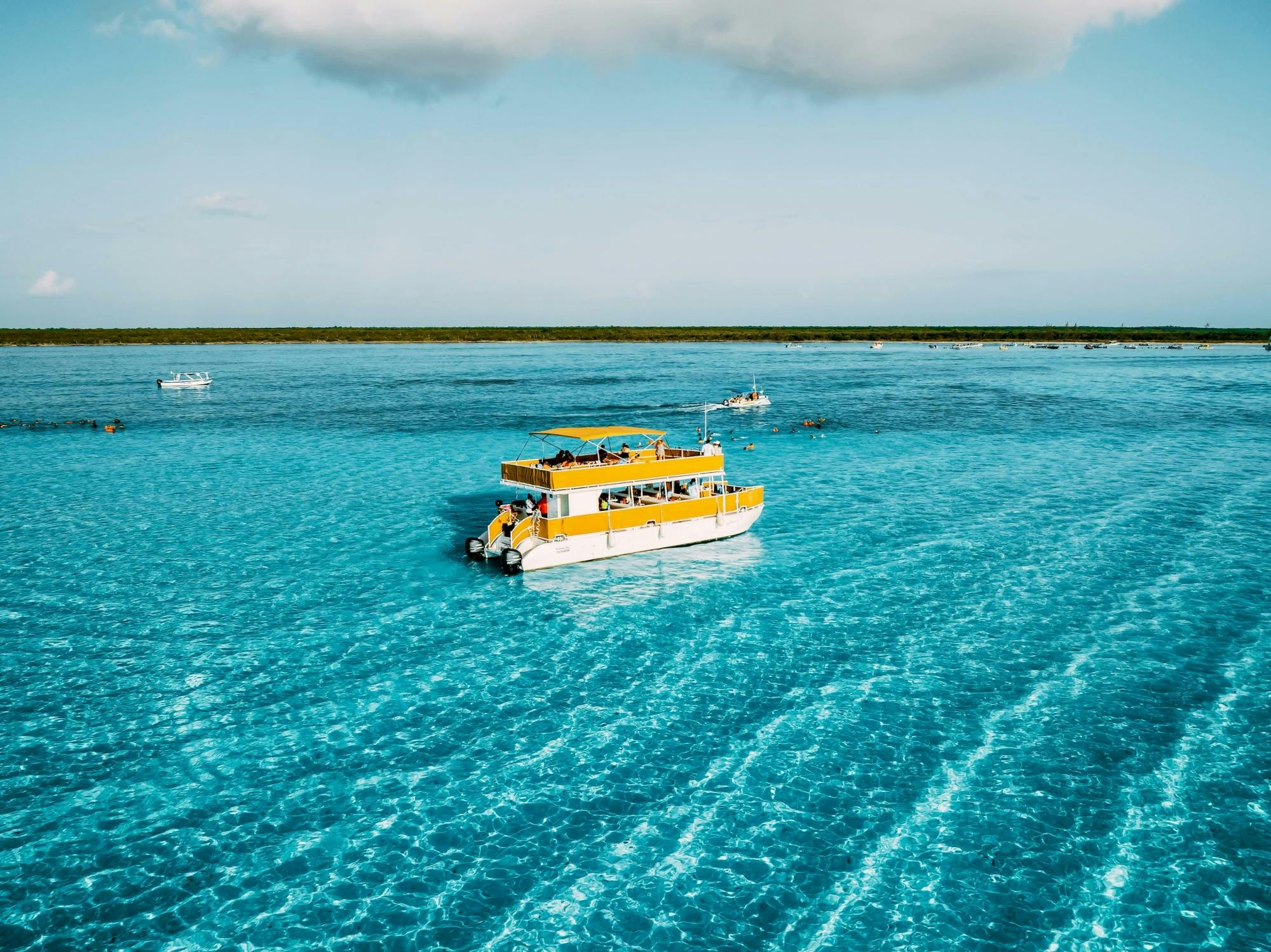 Cozumel guided snorkelling and island tour from Cancun