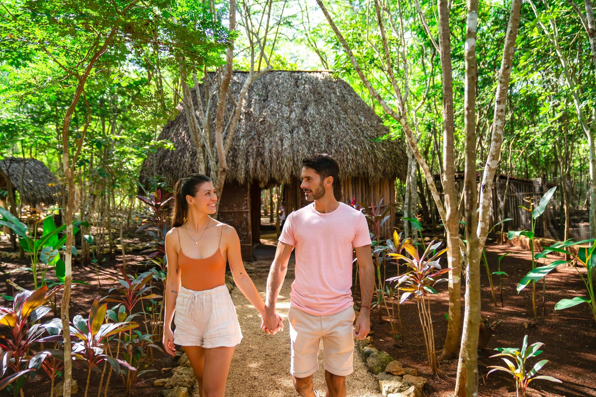 Tour of Chichen Itza’s Maya ruins and Cenote Tsukán with Lunch