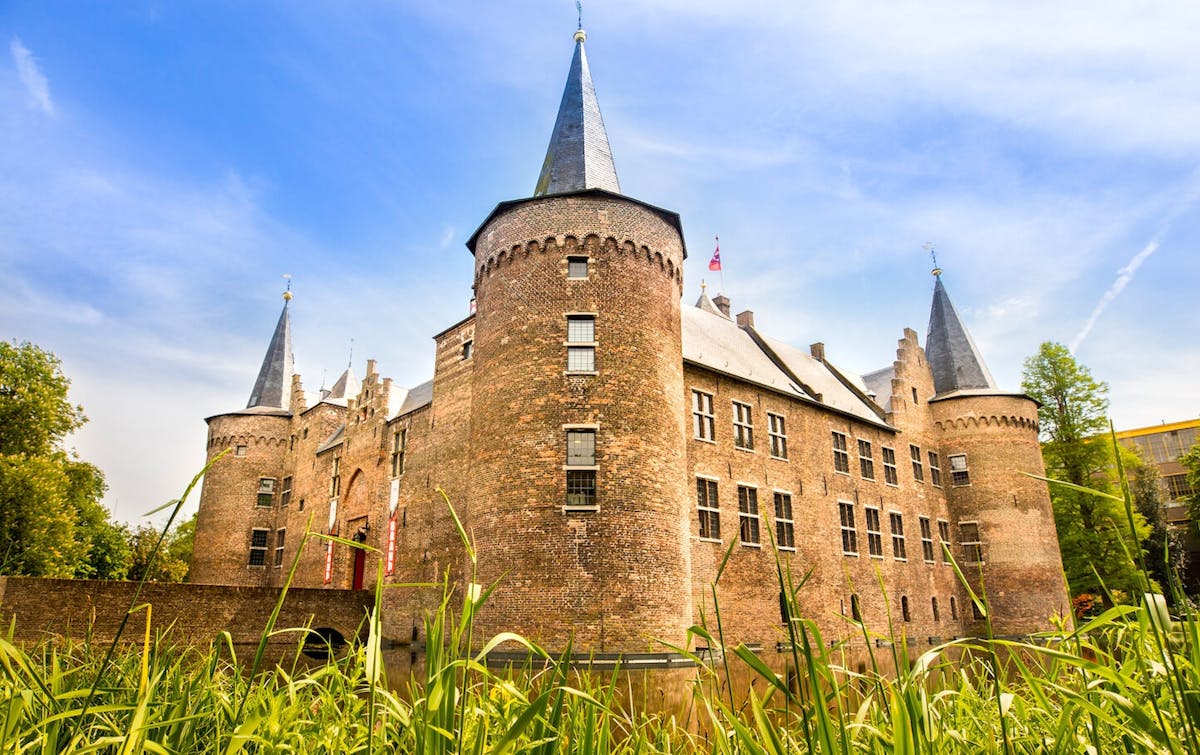 Biglietto d'ingresso al castello medievale con fossato di Helmond